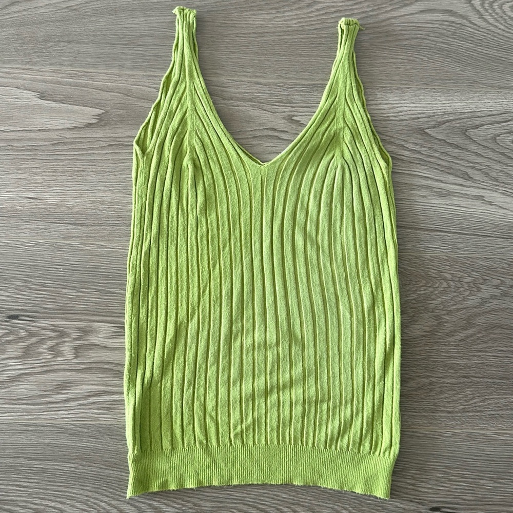 LITTLE MOUNTAIN Green Tank